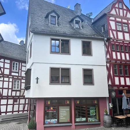 Modernes Altstadtappartment Ploetze 13 Limburg 림부르크안더란
